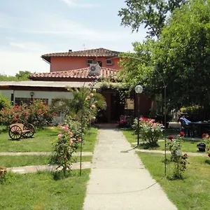 乐托利住宿加早餐酒店